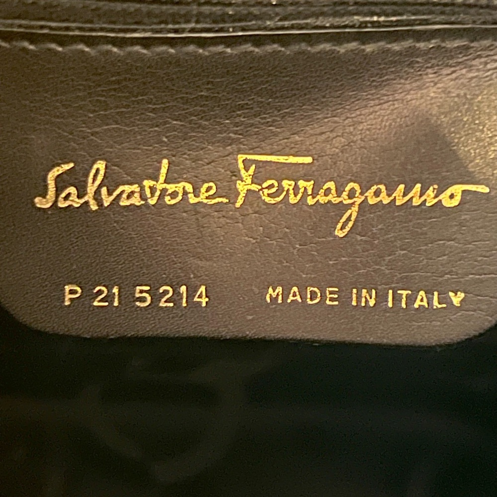 SALVATORE FERRAGAMO Navy Two-way Kisslock Top Handle Purse COA - Picture 10 of 11